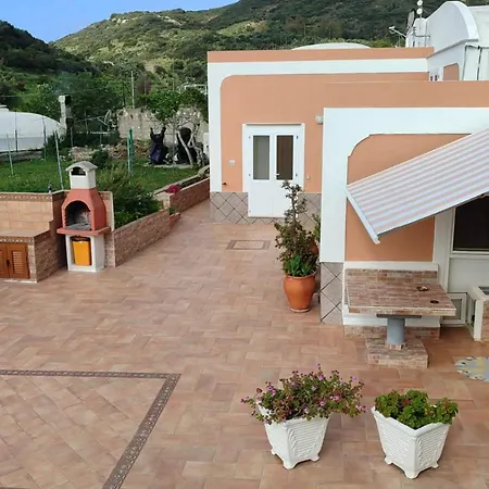 Casa Francesca ポンツァ